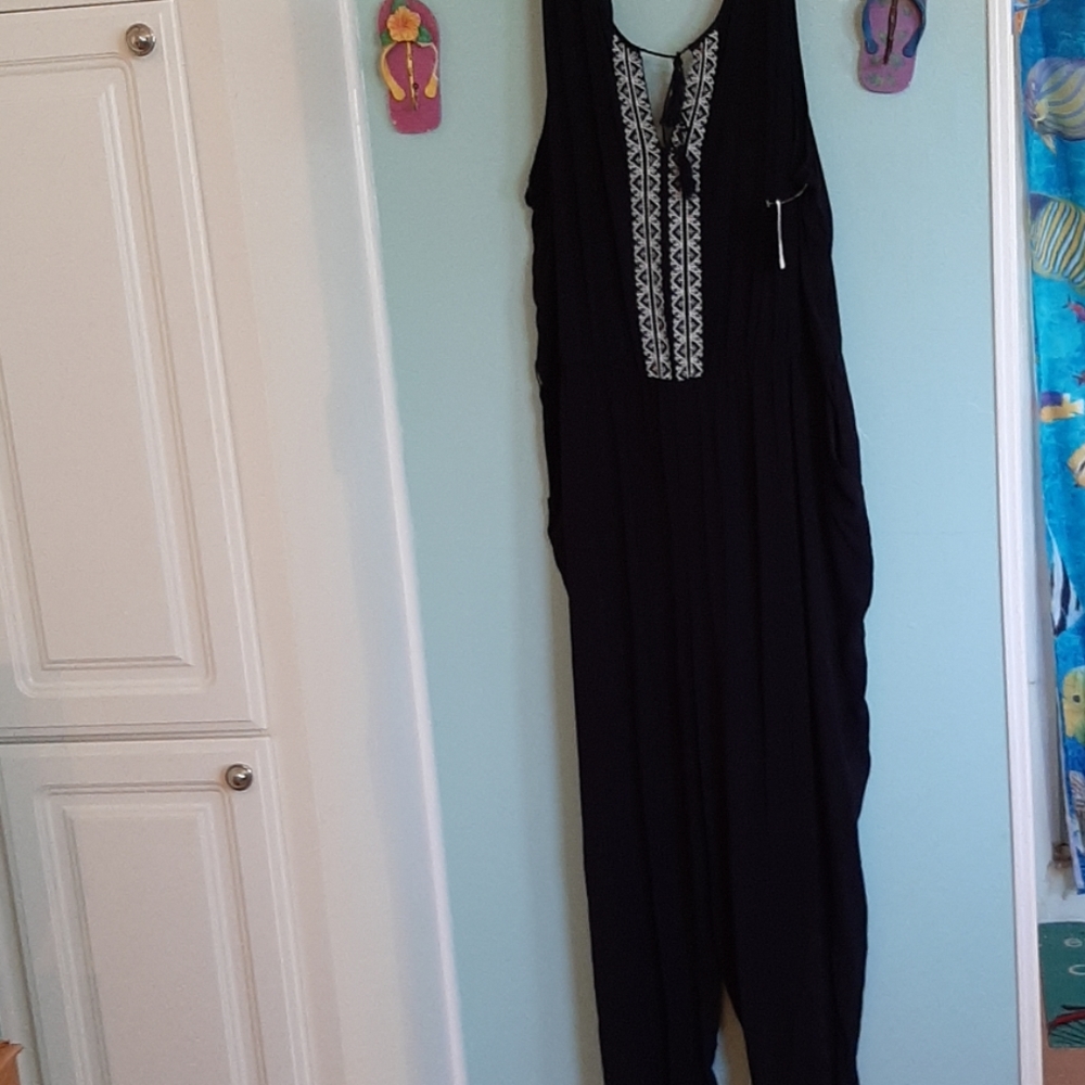 Xxl old navy black romper jumpsuit nwt
